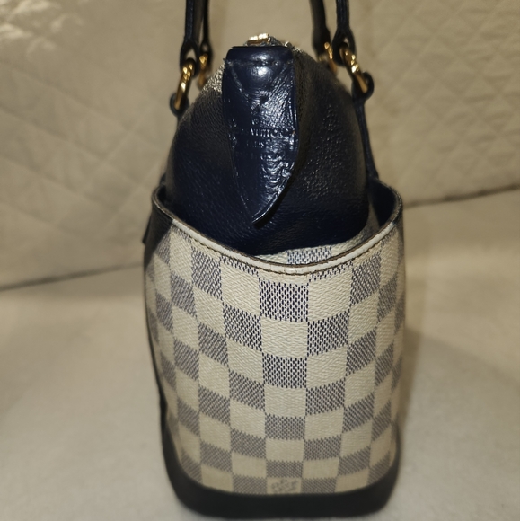 Louis Vuitton Bag. - Picture 5 of 15